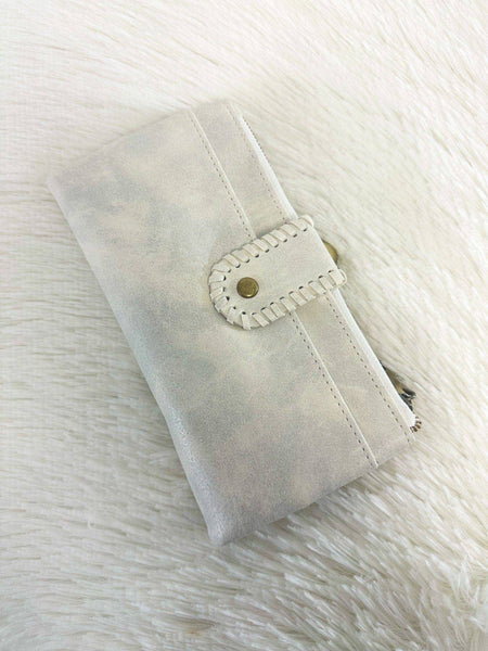 Crossbody Clutch Wallet: Pearl Gray