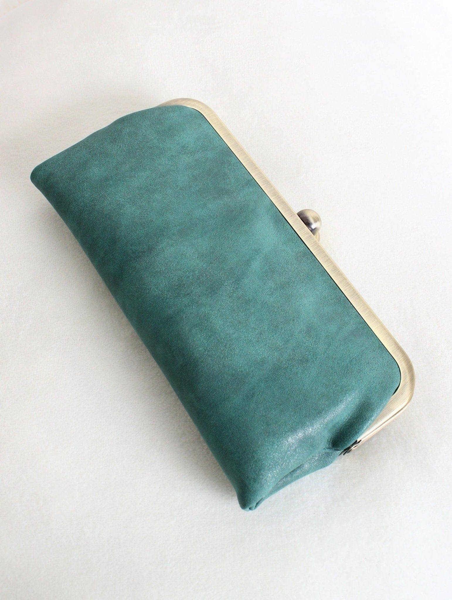 Kiss Lock Clutch: Pearl Emerald